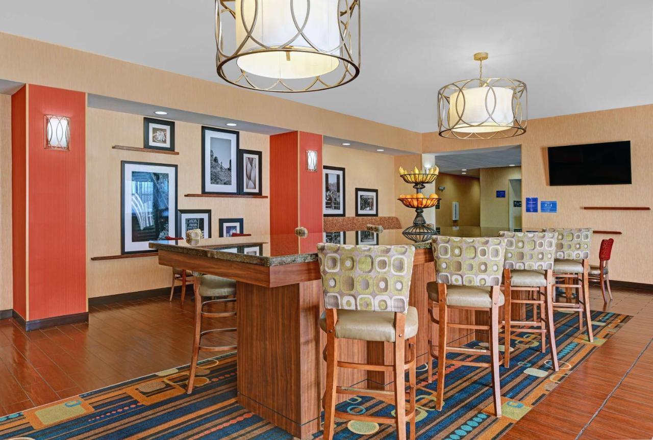 Hampton Inn Деминг Экстерьер фото